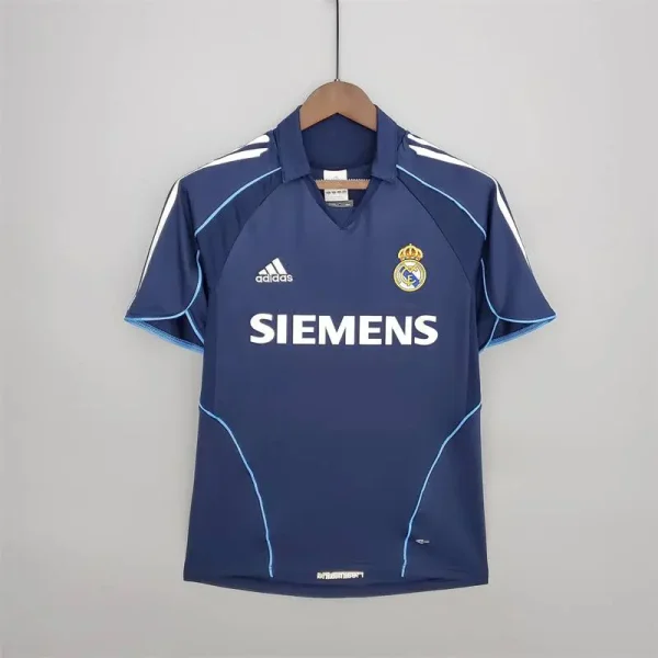 Real Madrid 2005/06 Away Retro Jersey