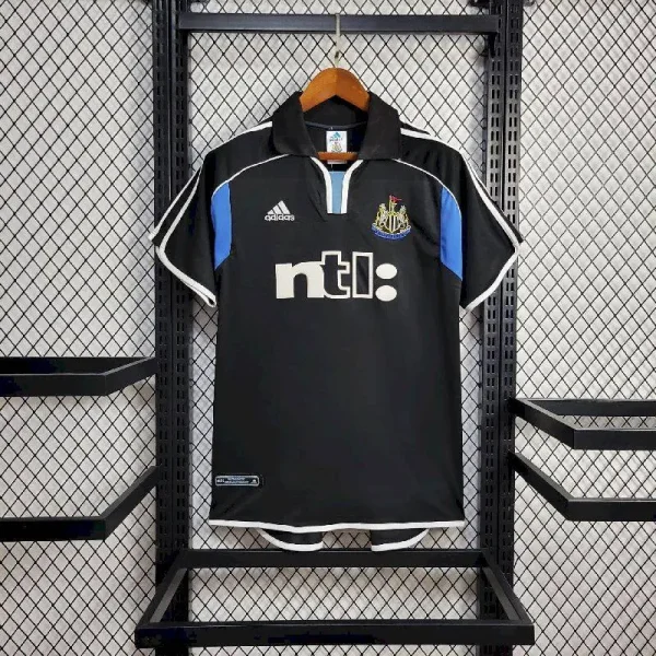 Newcastle United 2001/02 Away Retro Jersey